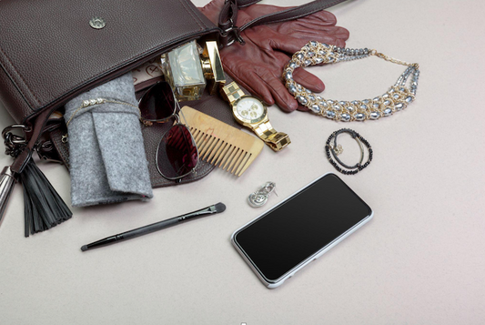 Mobile Style: How Your Accessory Game Keeps Up With the Hustle